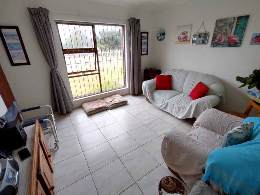 4 Bedroom Property for Sale in C Place Eastern Cape